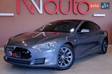 Ліфтбек Tesla Model S 2013 в 
