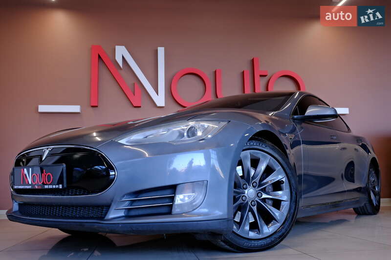 Лифтбек Tesla Model S 2013 в Одессе фото 16 Лифтбек Tesla Model S 2013 в Одессе