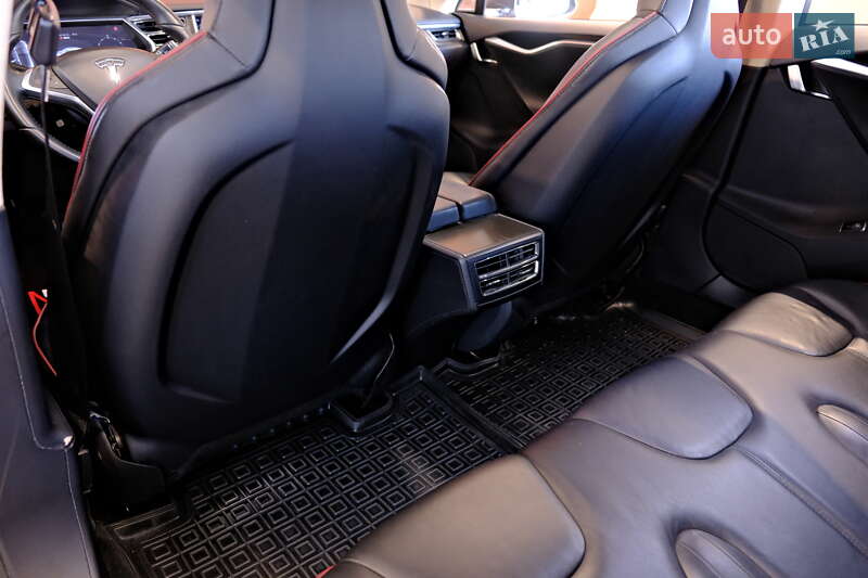 Лифтбек Tesla Model S 2013 в Одессе фото 31 Лифтбек Tesla Model S 2013 в Одессе