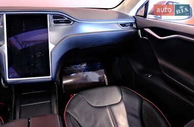 Ліфтбек Tesla Model S 2013 в 