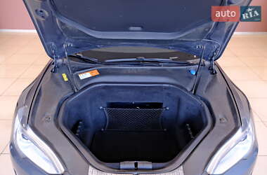 Ліфтбек Tesla Model S 2013 в 