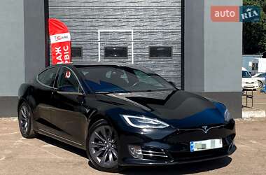 Ліфтбек Tesla Model S 2020 в Києві