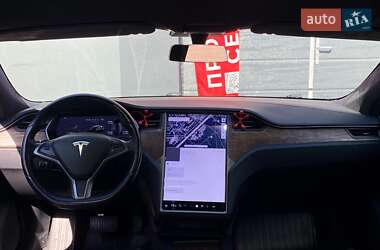 Ліфтбек Tesla Model S 2020 в 