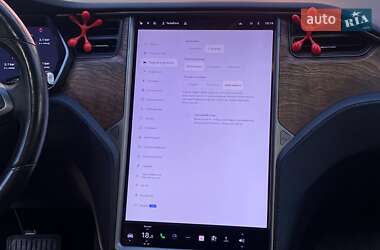 Ліфтбек Tesla Model S 2020 в 