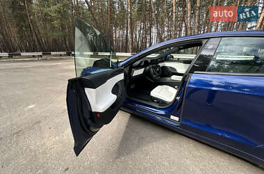 Ліфтбек Tesla Model S 2022 в Ланній