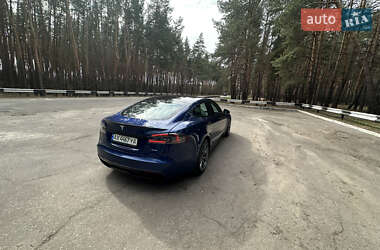 Лифтбек Tesla Model S 2022 в 