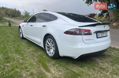 Ліфтбек Tesla Model S 2016 в 