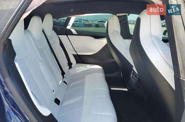 Ліфтбек Tesla Model S 2017 в 