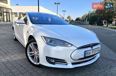 Лифтбек Tesla Model S 2014 в Днепре