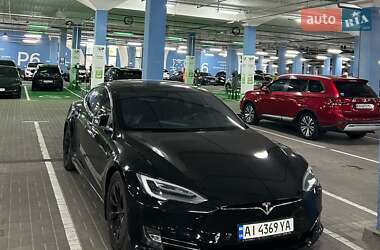 Лифтбек Tesla Model S 2017 в Белой Церкви