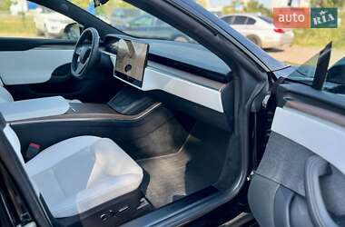 Лифтбек Tesla Model S 2022 в 