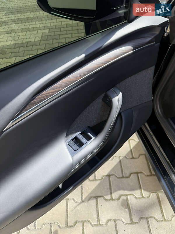 Лифтбек Tesla Model S 2021 в Ивано-Франковске фото 13 Лифтбек Tesla Model S 2021 в Ивано-Франковске