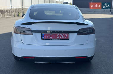 Лифтбек Tesla Model S 2013 в 