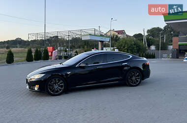 Лифтбек Tesla Model S 2014 в 