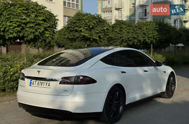 Ліфтбек Tesla Model S 2014 в 