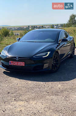 Ліфтбек Tesla Model S 2016 в Рівному