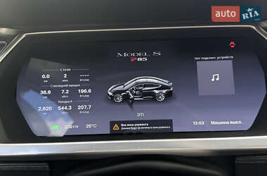 Лифтбек Tesla Model S 2013 в 