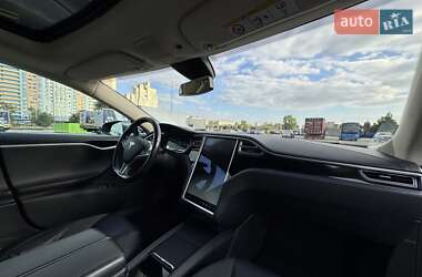 Ліфтбек Tesla Model S 2015 в 