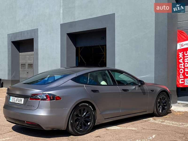 Лифтбек Tesla Model S 2019 в Киеве фото 10 Лифтбек Tesla Model S 2019 в Киеве