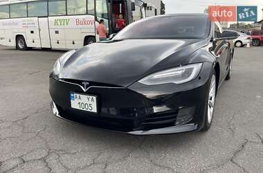 Ліфтбек Tesla Model S 2016 в 