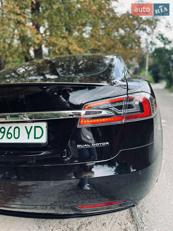 Ліфтбек Tesla Model S 2020 в Києві