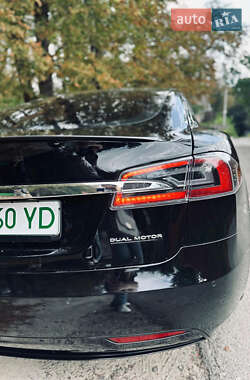 Ліфтбек Tesla Model S 2020 в 