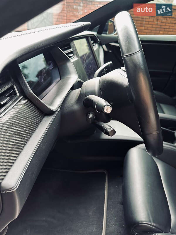 Ліфтбек Tesla Model S 2020 в Києві