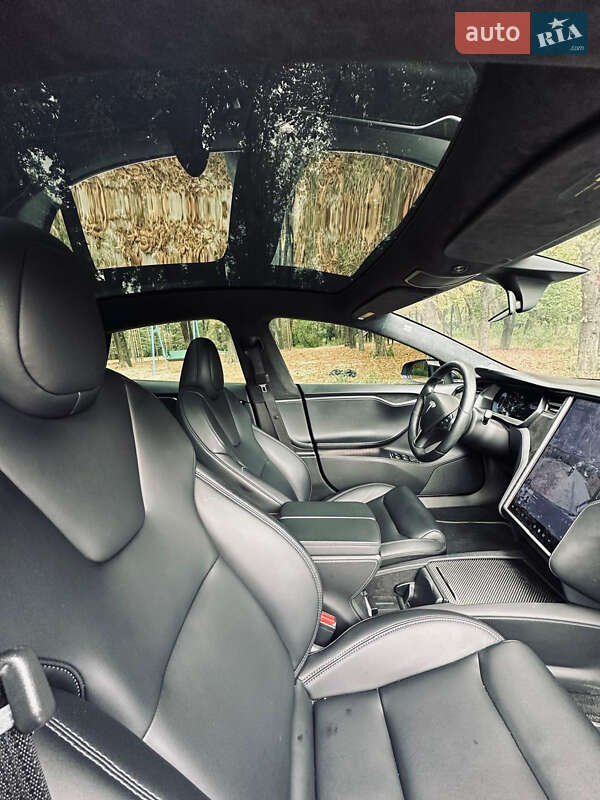 Ліфтбек Tesla Model S 2020 в Києві