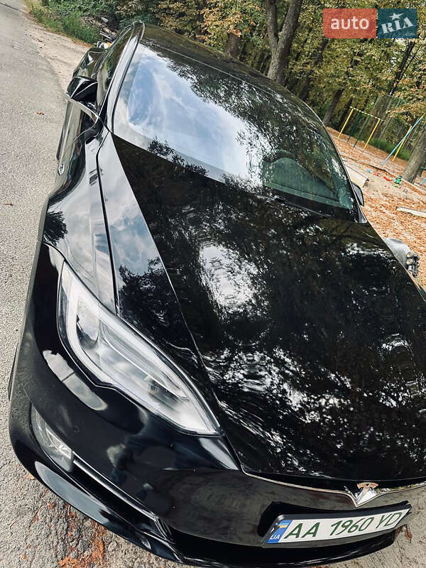 Ліфтбек Tesla Model S 2020 в Києві