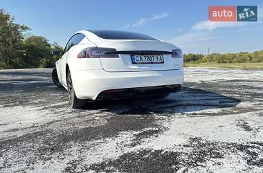 Лифтбек Tesla Model S 2016 в Черкассах