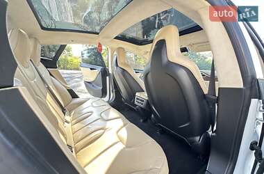 Ліфтбек Tesla Model S 2016 в Черкасах