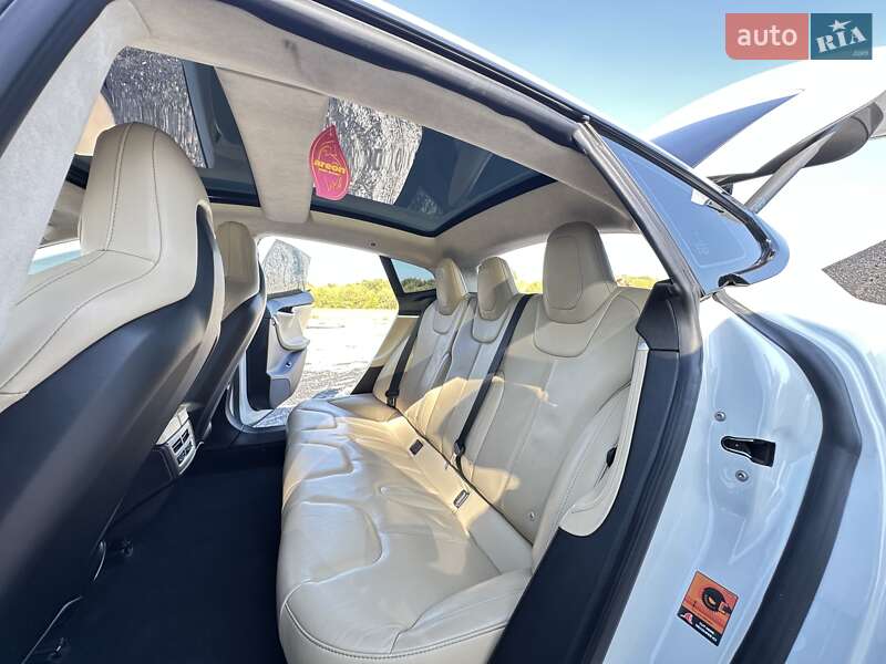 Лифтбек Tesla Model S 2016 в Черкассах фото 34 Лифтбек Tesla Model S 2016 в Черкассах