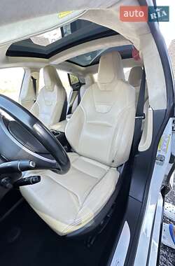 Лифтбек Tesla Model S 2016 в Черкассах