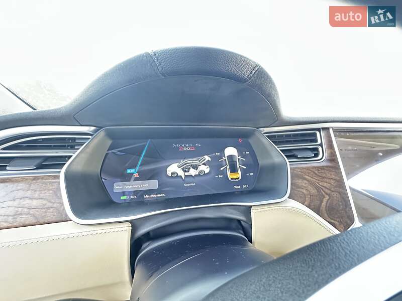 Ліфтбек Tesla Model S 2016 в Черкасах