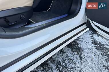 Лифтбек Tesla Model S 2016 в Черкассах