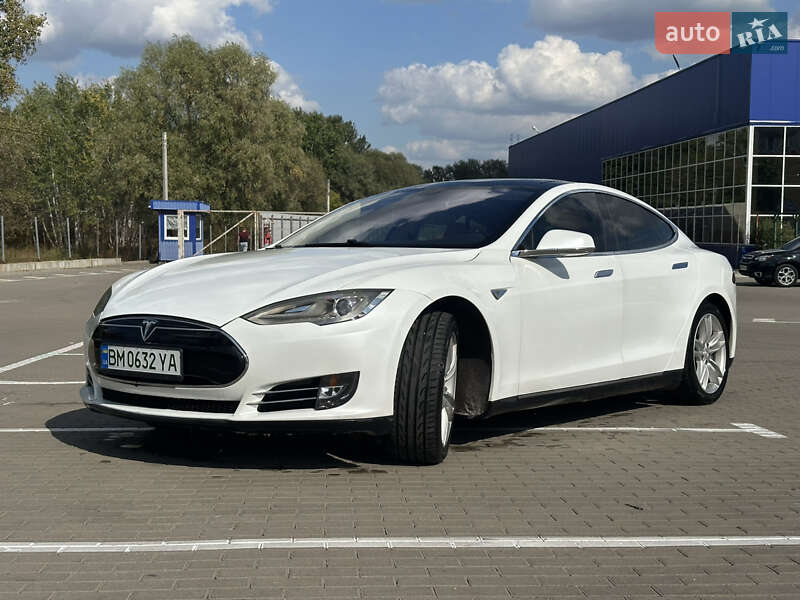 Ліфтбек Tesla Model S 2012 в 