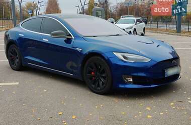 Ліфтбек Tesla Model S 2015 в 