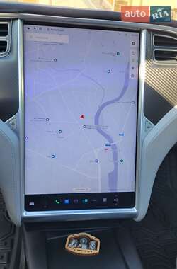 Ліфтбек Tesla Model S 2016 в 