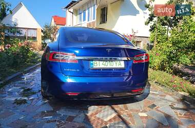 Ліфтбек Tesla Model S 2016 в 