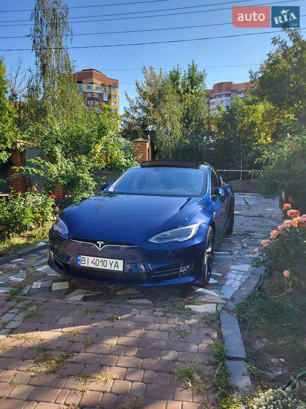 Лифтбек Tesla Model S 2016 в Полтаве фото 12 Лифтбек Tesla Model S 2016 в Полтаве