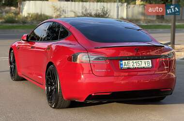 Лифтбек Tesla Model S 2017 в 