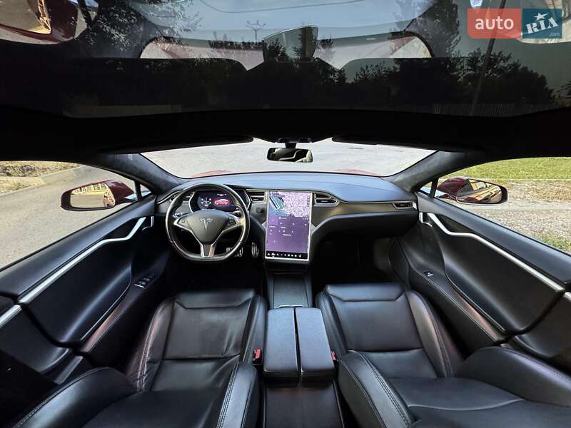 Лифтбек Tesla Model S 2017 в Днепре фото 19 Лифтбек Tesla Model S 2017 в Днепре