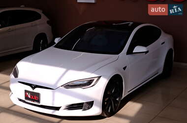 Лифтбек Tesla Model S 2016 в Одессе