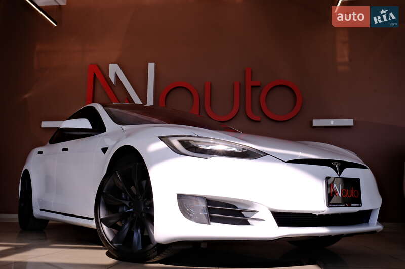 Лифтбек Tesla Model S 2016 в Одессе фото 11 Лифтбек Tesla Model S 2016 в Одессе
