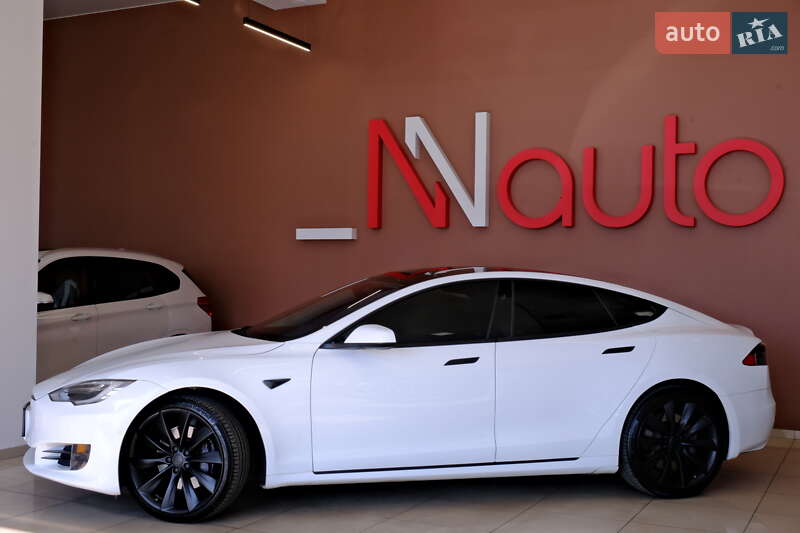 Лифтбек Tesla Model S 2016 в Одессе фото 18 Лифтбек Tesla Model S 2016 в Одессе