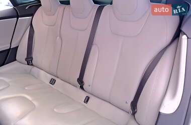 Лифтбек Tesla Model S 2016 в Одессе