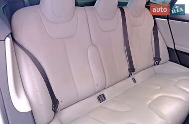 Лифтбек Tesla Model S 2016 в Одессе