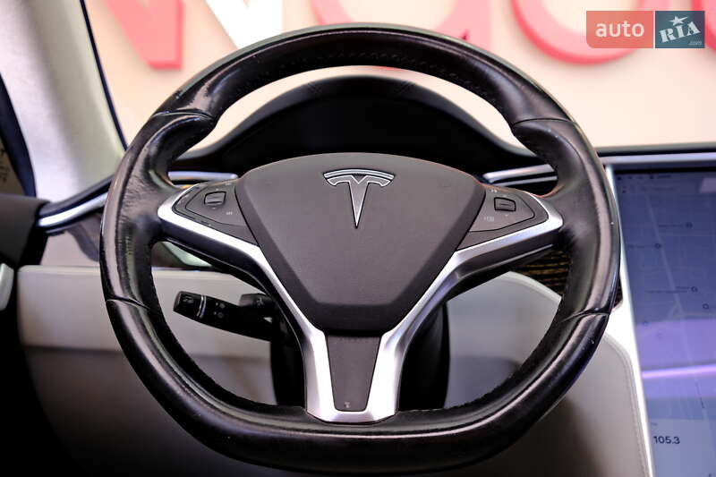 Лифтбек Tesla Model S 2016 в Одессе фото 61 Лифтбек Tesla Model S 2016 в Одессе