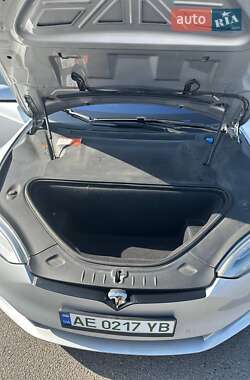 Лифтбек Tesla Model S 2018 в 