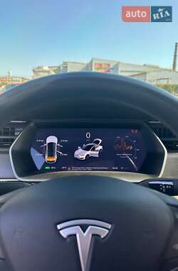 Лифтбек Tesla Model S 2018 в 